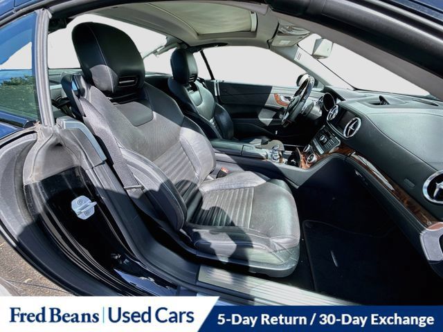 Used 2014 Mercedes-Benz SL 550 image 33