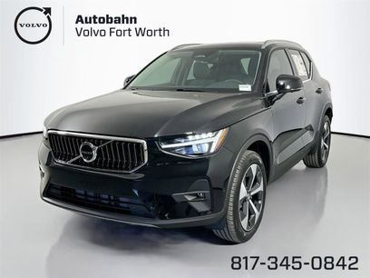 New 2025 Volvo XC40 B5 Plus w/ Protection Package Premier
