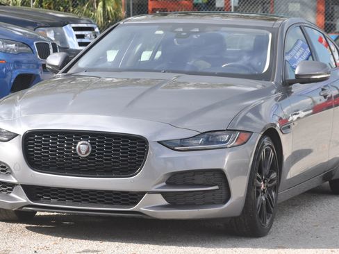 Used 2020 Jaguar XE S image 7