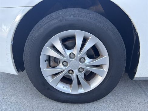 Used 2005 Toyota Camry LE FWD image 21