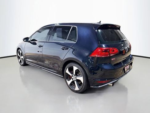Used 2017 Volkswagen GTI SE image 9