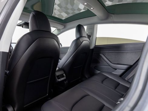 Used 2018 Tesla Model 3 Performance image 19