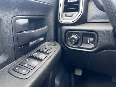 Certified 2024 RAM 2500 Tradesman w/ Chrome Appearance Group image 19