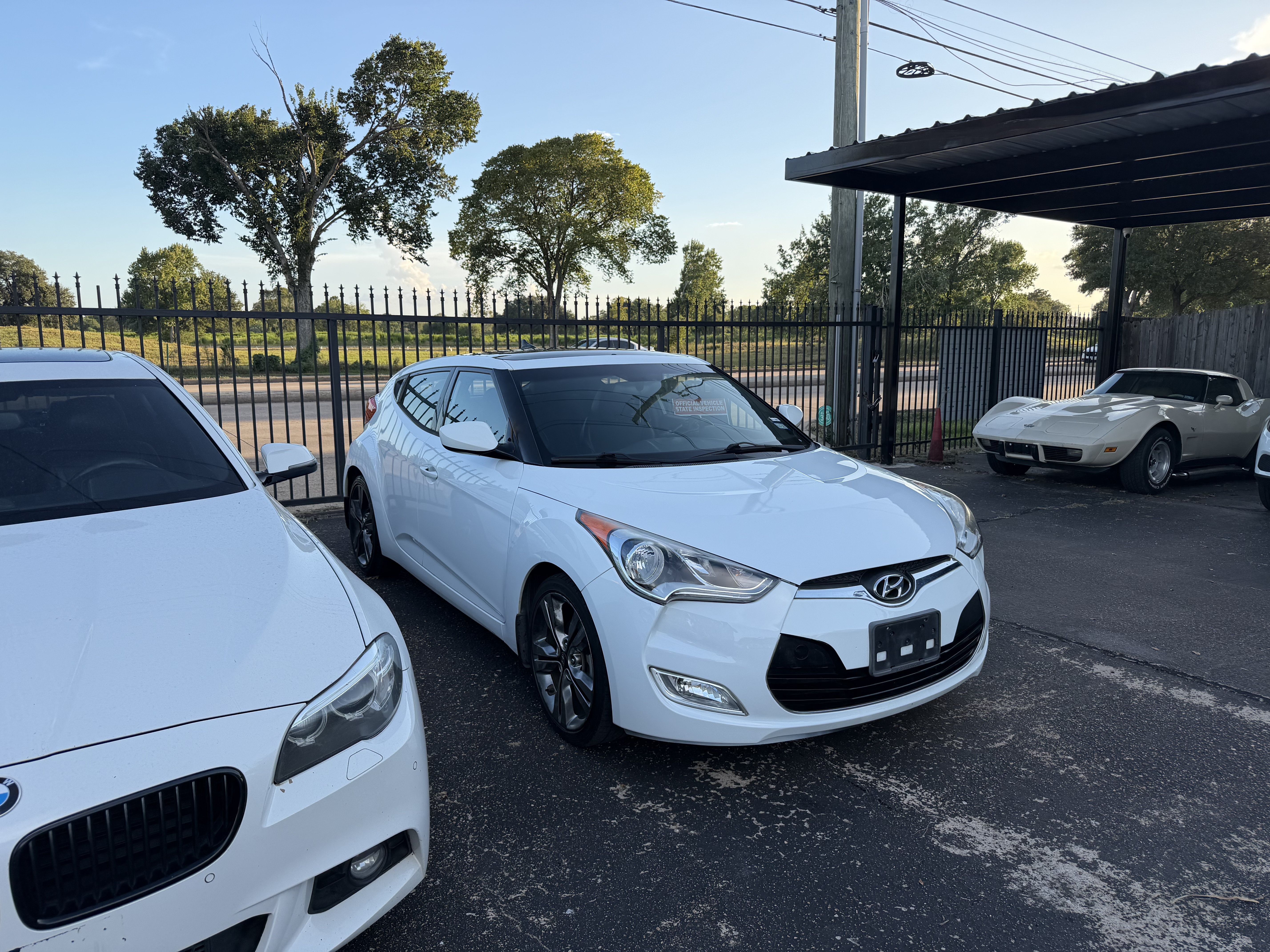 Used 2016 Hyundai Veloster w/ Option Group 02 FWD image 20