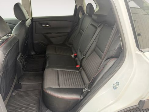 Certified 2026 Nissan Rogue SV AWD/4WD image 7