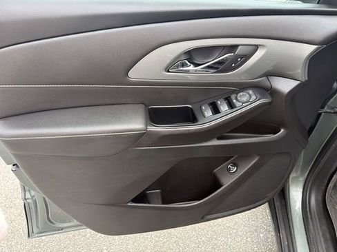 Used 2023 Chevrolet Traverse LT w/ LPO, Floor Liner Package AWD/4WD image 23