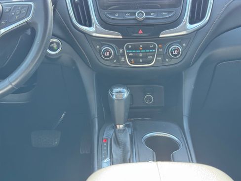 Used 2018 Chevrolet Equinox Premier image 15