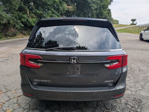 Used 2024 Honda Odyssey Touring image 5