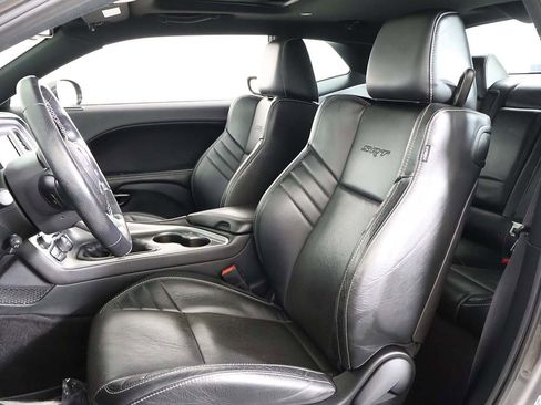 Used 2016 Dodge Challenger SRT Hellcat image 28