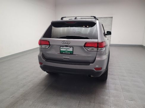Used 2021 Jeep Grand Cherokee Laredo X AWD/4WD image 7