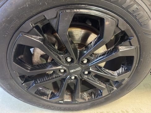 Used 2019 GMC Terrain SLT w/ Preferred Package FWD image 33