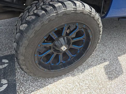 Used 2013 Ford F150 STX w/ Mid Equipment Group AWD/4WD image 4