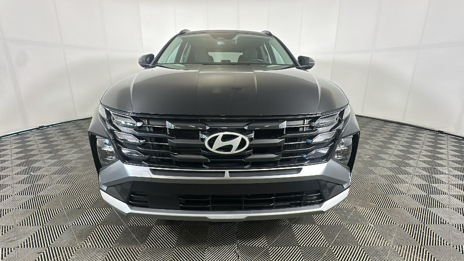 Certified 2025 Hyundai Tucson SEL AWD/4WD image 9