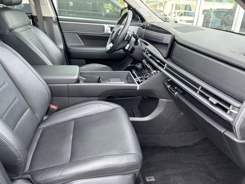 Used 2025 Hyundai Santa Fe Limited AWD/4WD image 30