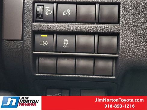 Used 2024 Toyota Tacoma TRD Off-Road image 23