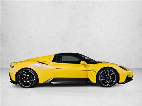 Used 2023 Maserati MC20 Spyder image 4