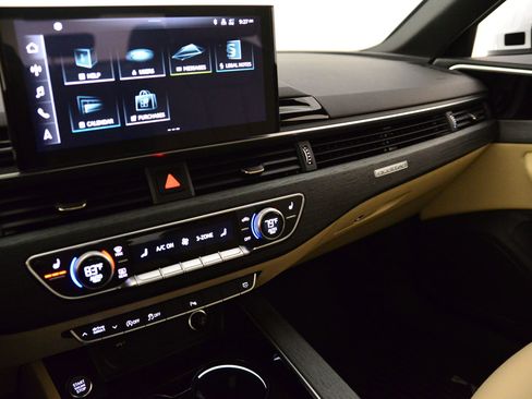 Used 2023 Audi A4 2.0T Premium w/ Convenience Package image 31