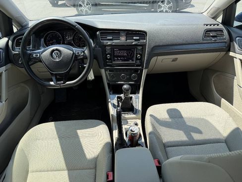Used 2019 Volkswagen Golf S w/ Driver Assistance Package AWD/4WD image 18