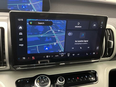 Used 2025 Ford Expedition Active image 22