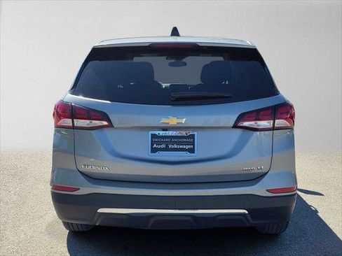 Used 2024 Chevrolet Equinox LT AWD/4WD image 4
