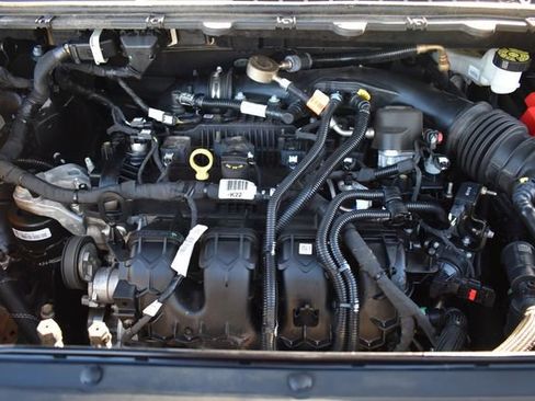 Used 2024 Ford Edge Titanium image 34