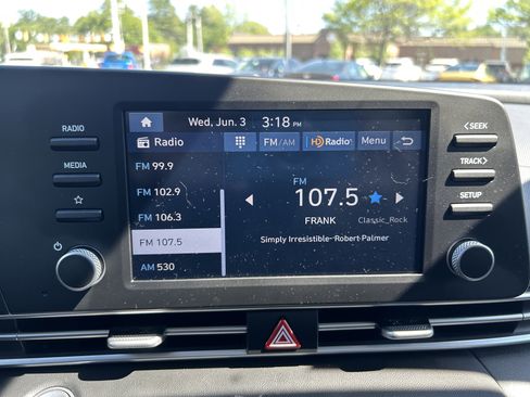 New 2026 Hyundai Elantra Hybrid FWD image 23