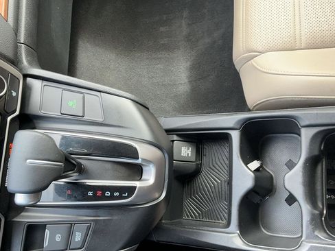 Used 2017 Honda CR-V Touring image 17
