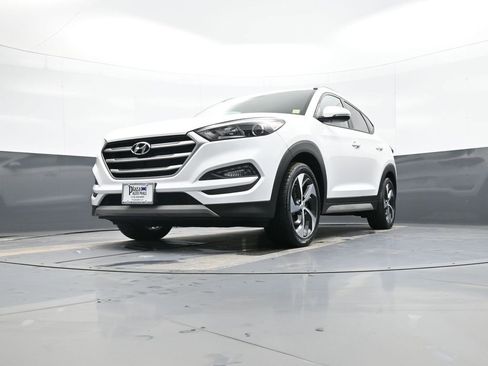 Used 2017 Hyundai Tucson Sport image 26