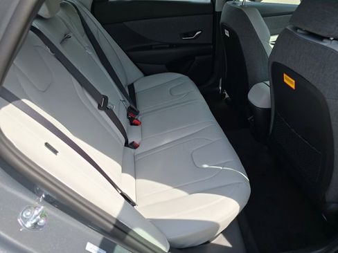 New 2026 Hyundai Elantra Limited FWD image 23