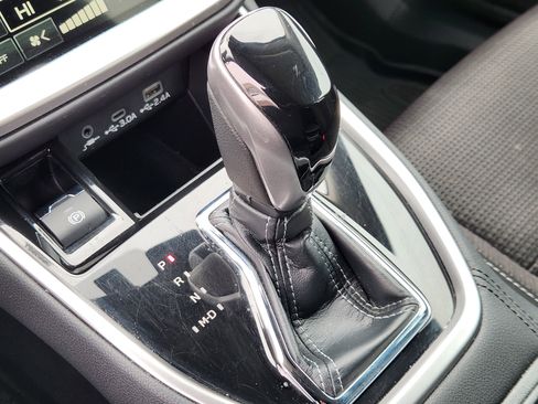 Used 2023 Subaru Outback Premium image 13