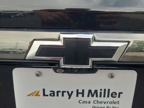 Used 2023 Chevrolet Traverse Premier w/ Redline Edition AWD/4WD image 13