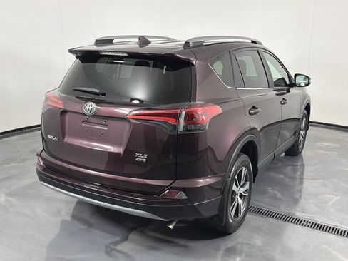 Used 2018 Toyota RAV4 XLE w/ Plus Extra Value Package AWD/4WD image 5