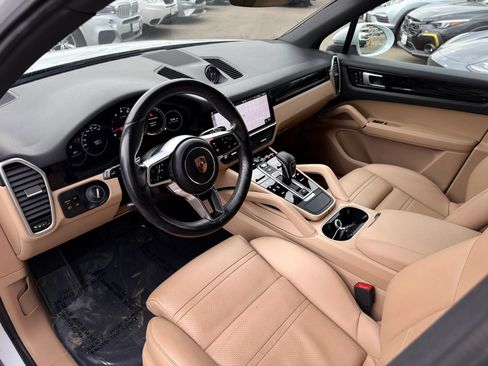 Used 2019 Porsche Cayenne AWD/4WD image 11