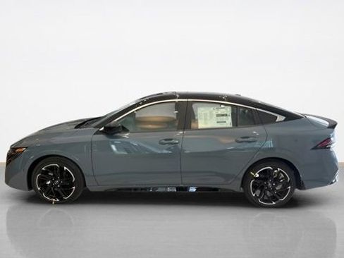 New 2026 Nissan Sentra SR w/ SR Premium Package FWD image 2