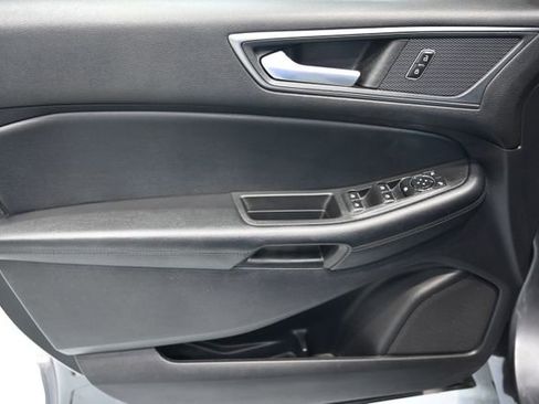 Used 2022 Ford Edge SE w/ Black Appearance Package AWD/4WD image 26