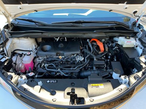 Used 2024 Toyota Sienna XSE image 24