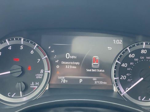 Used 2023 Toyota Highlander XSE AWD/4WD image 16