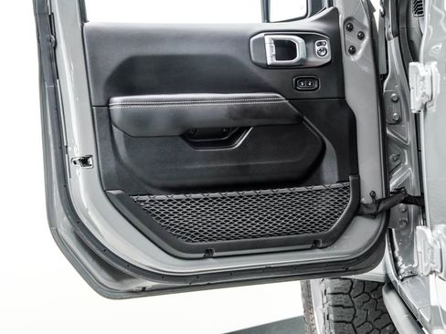 Used 2021 Jeep Gladiator Rubicon AWD/4WD image 43