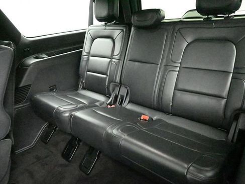 Certified 2022 Lincoln Navigator L Reserve image 23