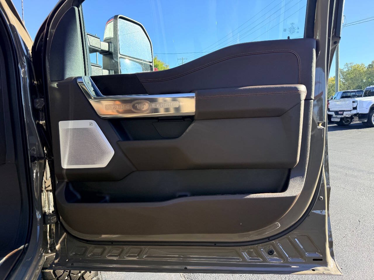 Used 2027 Ford F450 King Ranch w/ Chrome Package AWD/4WD image 42