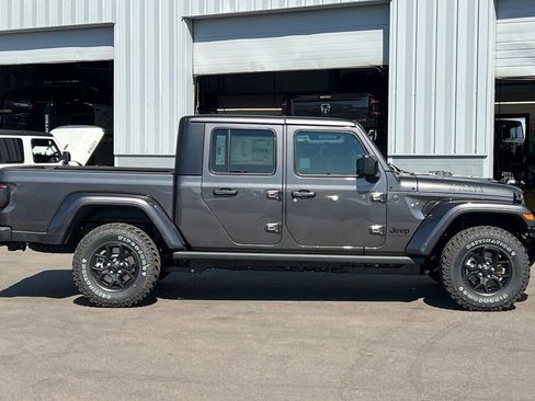 New 2026 Jeep Gladiator Willys image 3