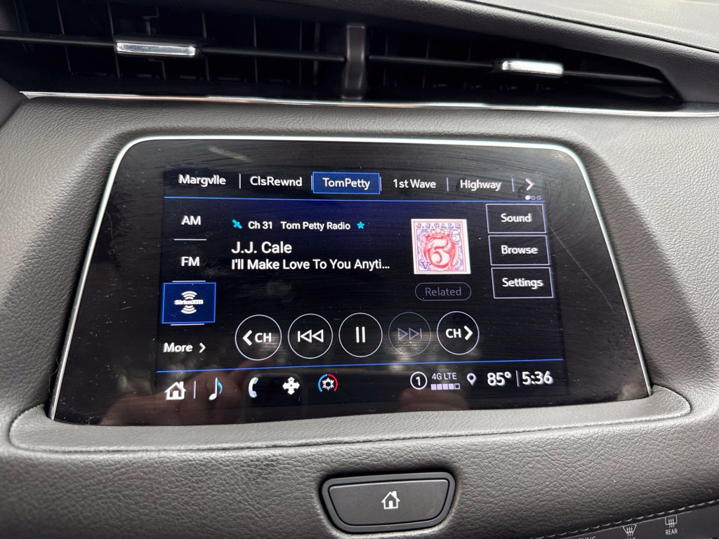 Used 2023 Cadillac XT4 Premium Luxury w/ Cold Weather Package FWD image 33