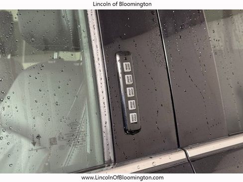 Used 2022 Ford F150 Lariat w/ Equipment Group 502A High image 18