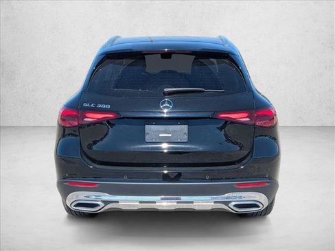 Used 2024 Mercedes-Benz GLC 300 image 7
