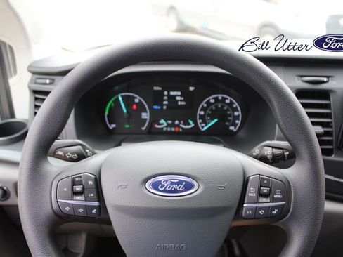 New 2024 Ford E-Transit Low Roof image 15