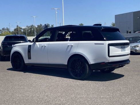 New 2025 Land Rover Range Rover SV image 19