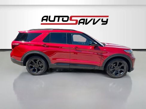 Used 2023 Ford Explorer ST-Line AWD/4WD image 8