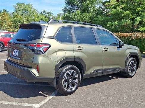 Certified 2025 Subaru Forester Premium image 6