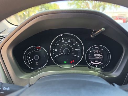 Used 2016 Honda HR-V EX image 17