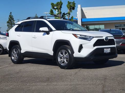 Used 2024 Toyota RAV4 XLE w/ Convenience Package FWD image 38